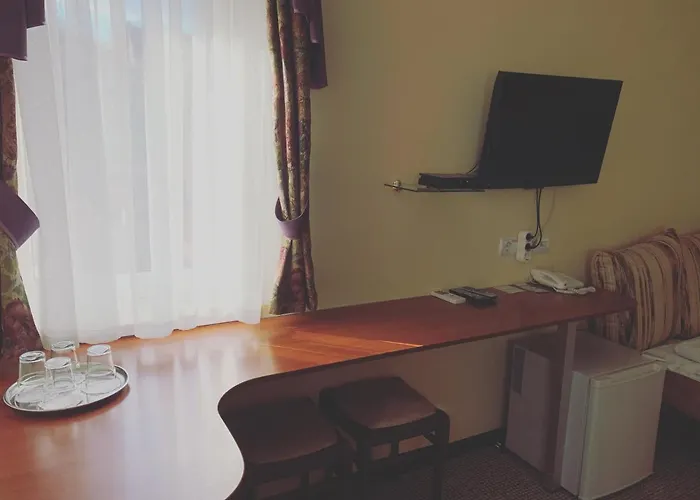 レオテルホテル 3* リヴィウ