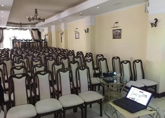 Отель Leotel 3*