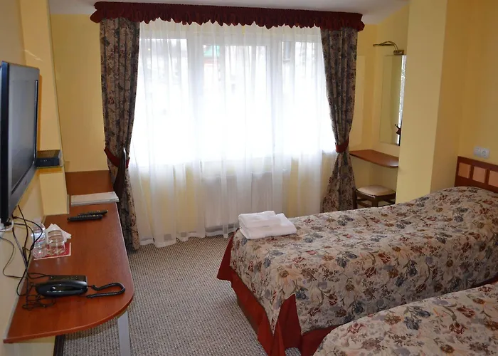 レオテルホテル 3* リヴィウ